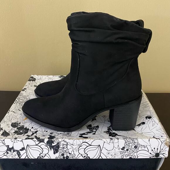 CL by Chinese Laundry Women's Kalie Ankle Boot - Picture 1 of 7